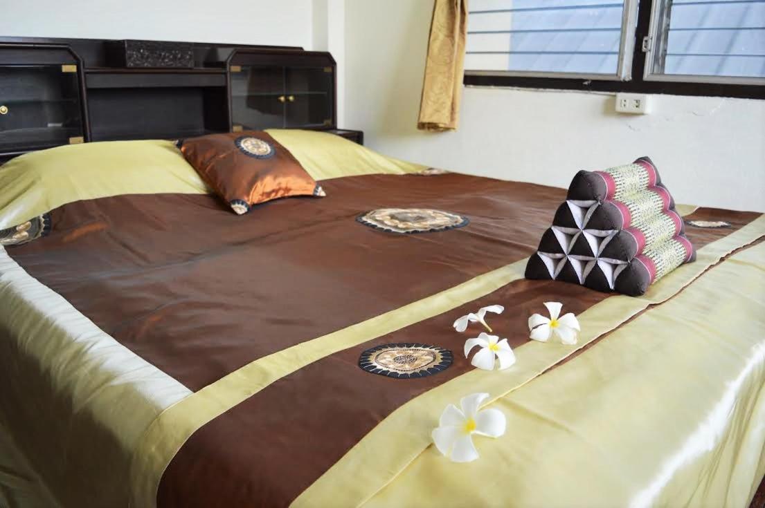 28 Rachabutr Hostel Ubon Ratchathani Chambre photo