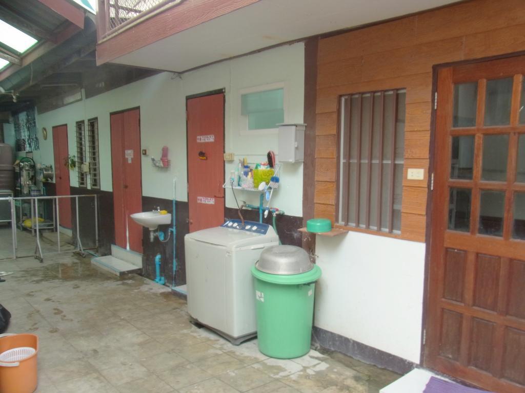 28 Rachabutr Hostel Ubon Ratchathani Extérieur photo