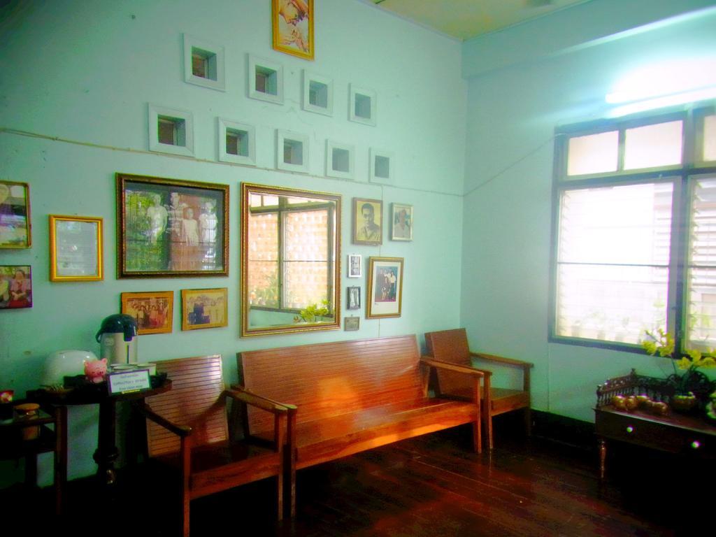 28 Rachabutr Hostel Ubon Ratchathani Extérieur photo